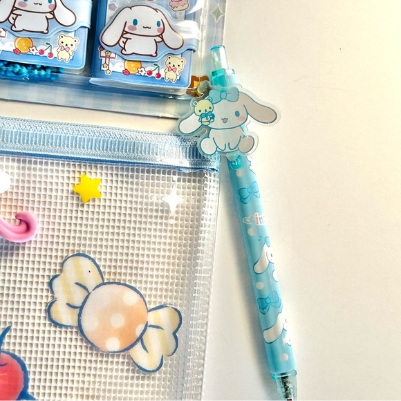 🩵Cinnamoroll Adorable Christmas Stocking Stuffer 6-Piece Mini Bundle - Picture 4 of 7
